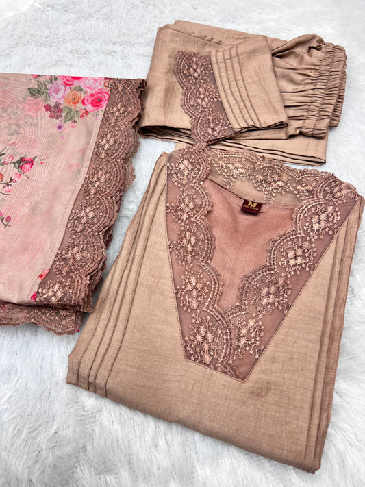 BEAUTIFUL KURTA THREE PIECE FENCY CUT WORK LACE DETAIL ON SLEEVES AND NECKLINE WITH DUPATTA SET