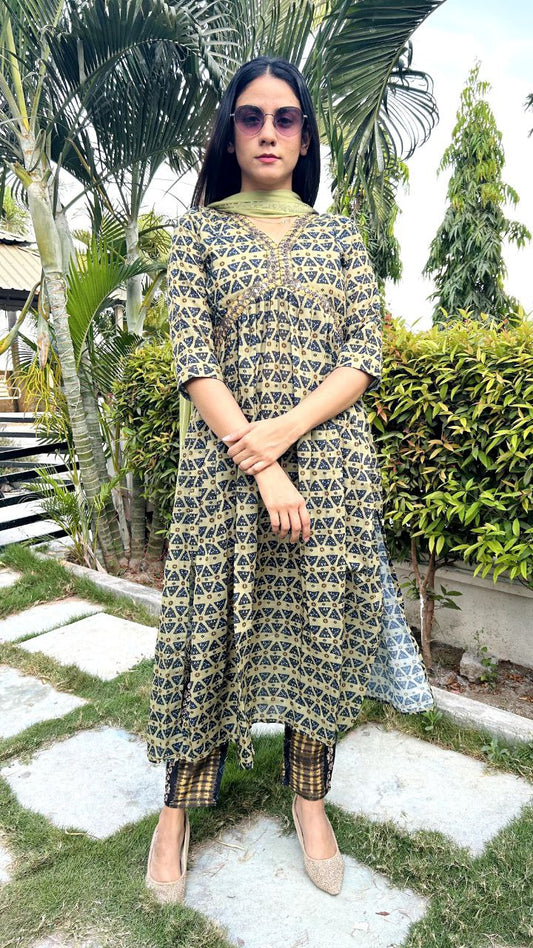Alia cut kurti with Pant and Duppatta Kurti