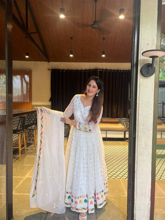Presenting New Designer Anarkali Suit in Fancy Style